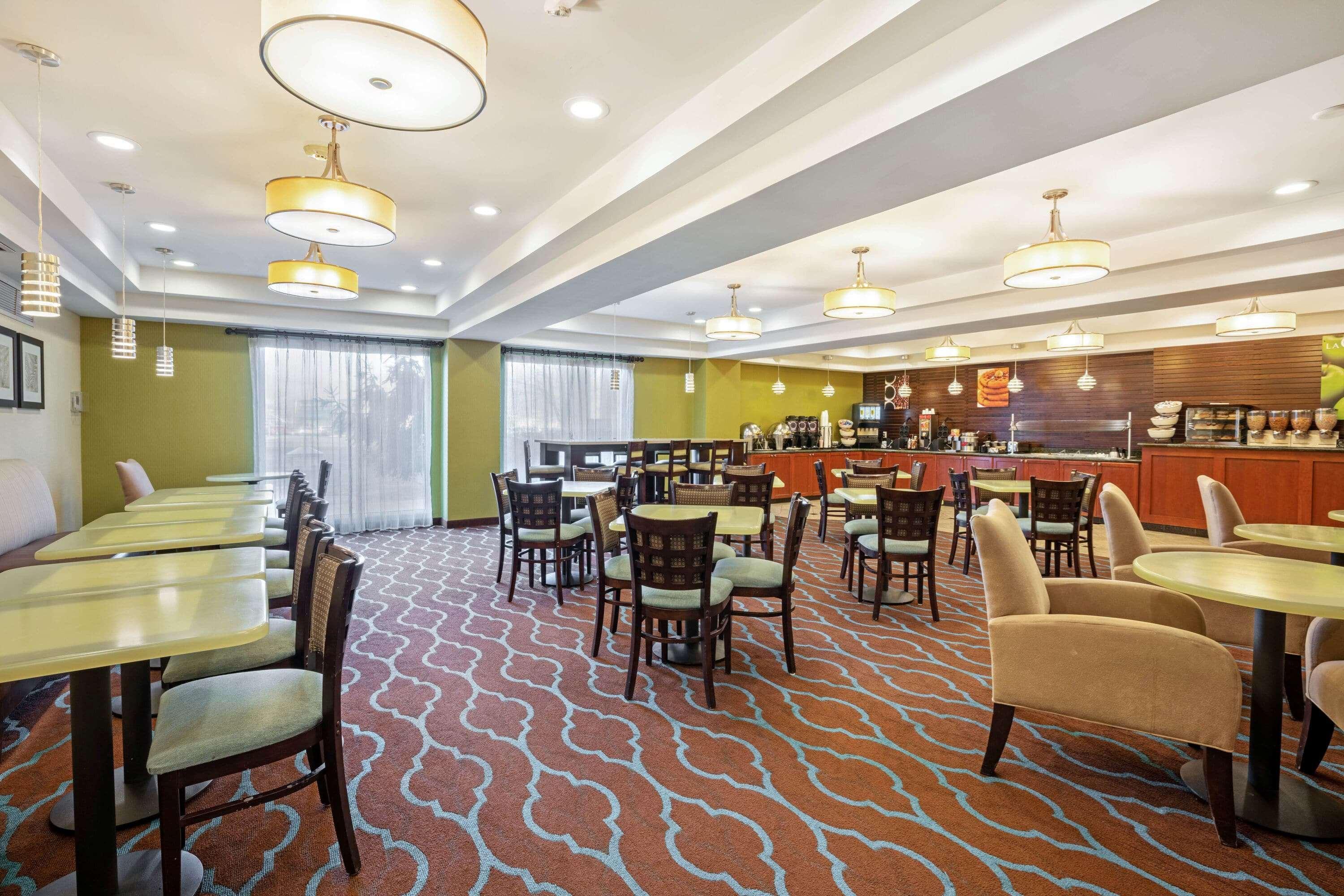Hotel La Quinta By Wyndham Boise Towne Square Exterior foto